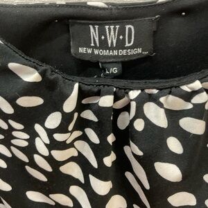 NEW WOMAN DESIGN Black & White Print Scoop Neck DRESS —- Large A++